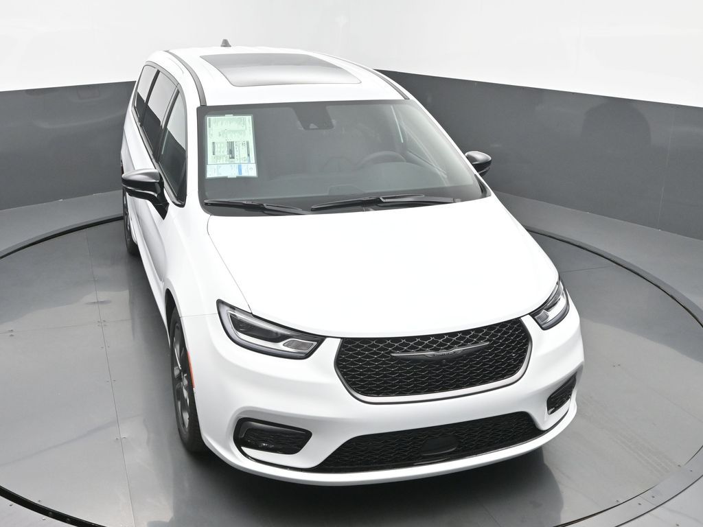 2026 Chrysler Pacifica Select - Photo 45