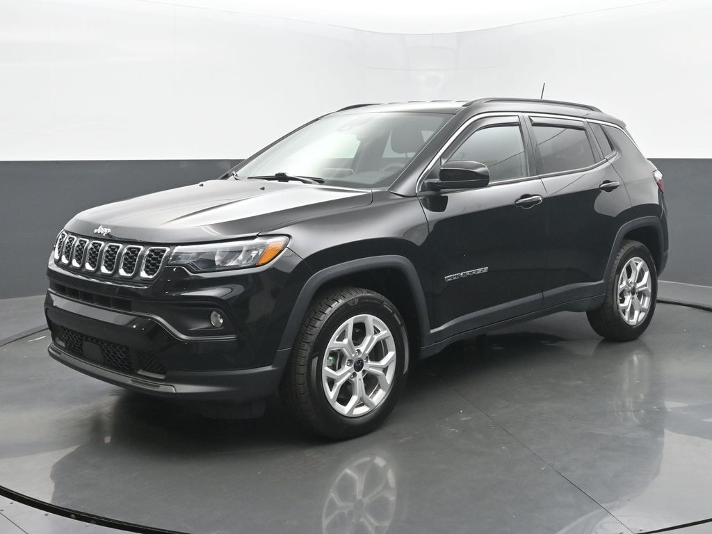 Used 2025 Jeep Compass Latitude SUV