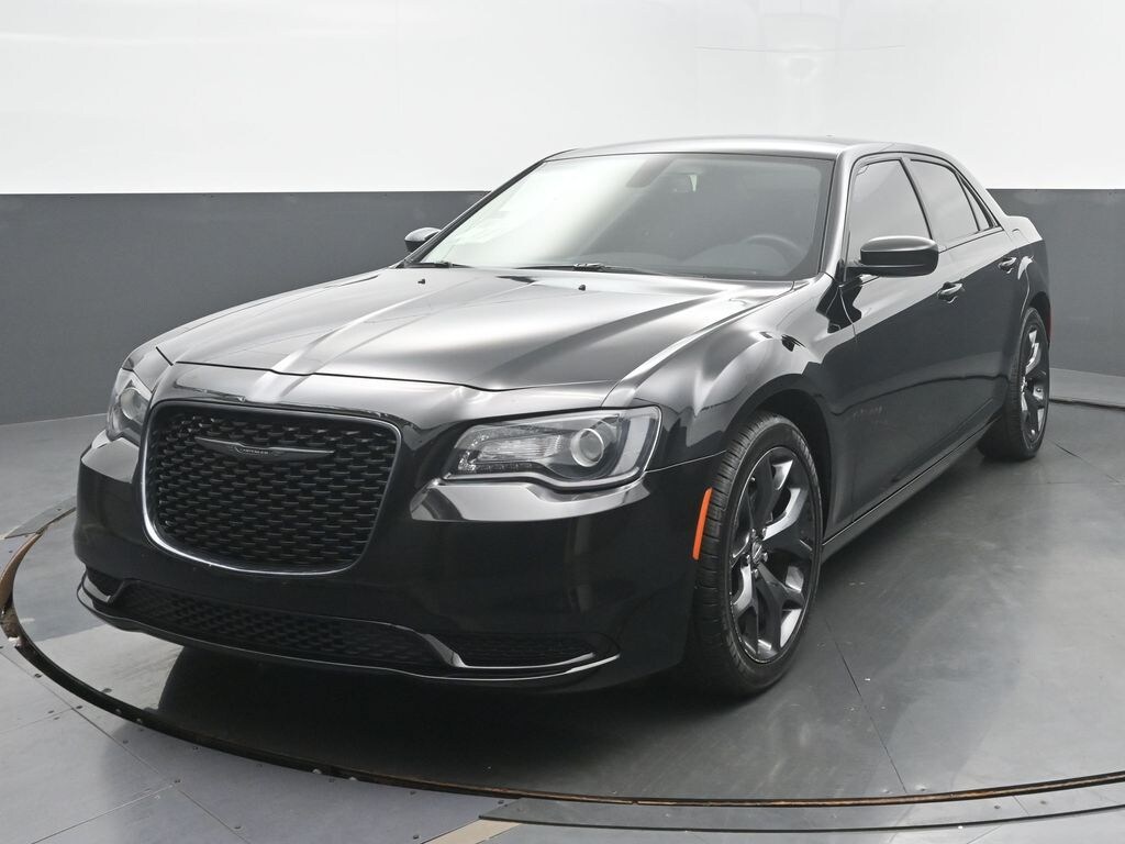 Used 2022 Chrysler 300 Touring Sedan