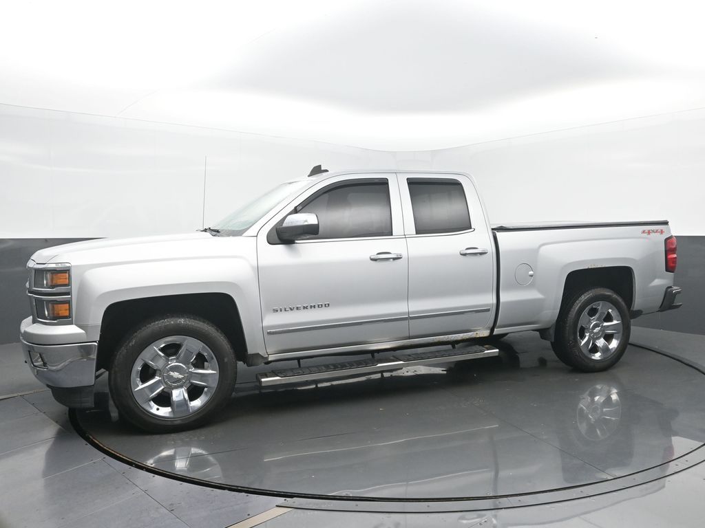 2015 Chevrolet Silverado 1500 LTZ photo 2