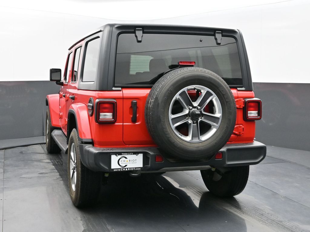 2021 Jeep Wrangler Unlimited Sahara photo 4