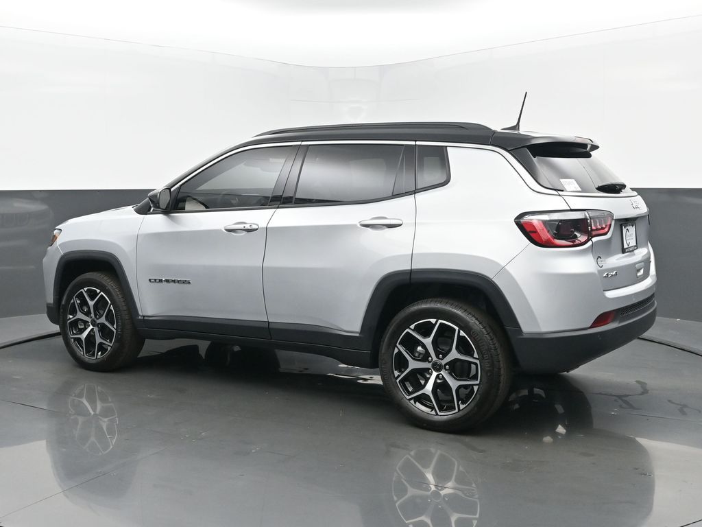 2025 Jeep Compass Limited photo 3