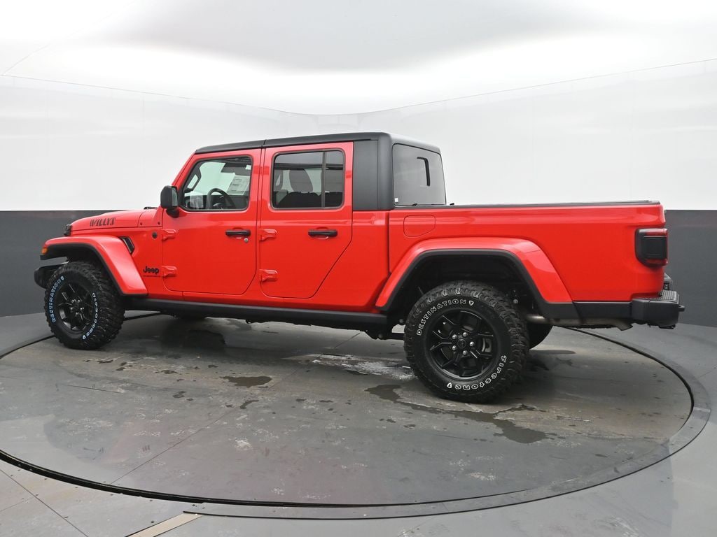 Used 2024 Jeep Gladiator Willys Truck