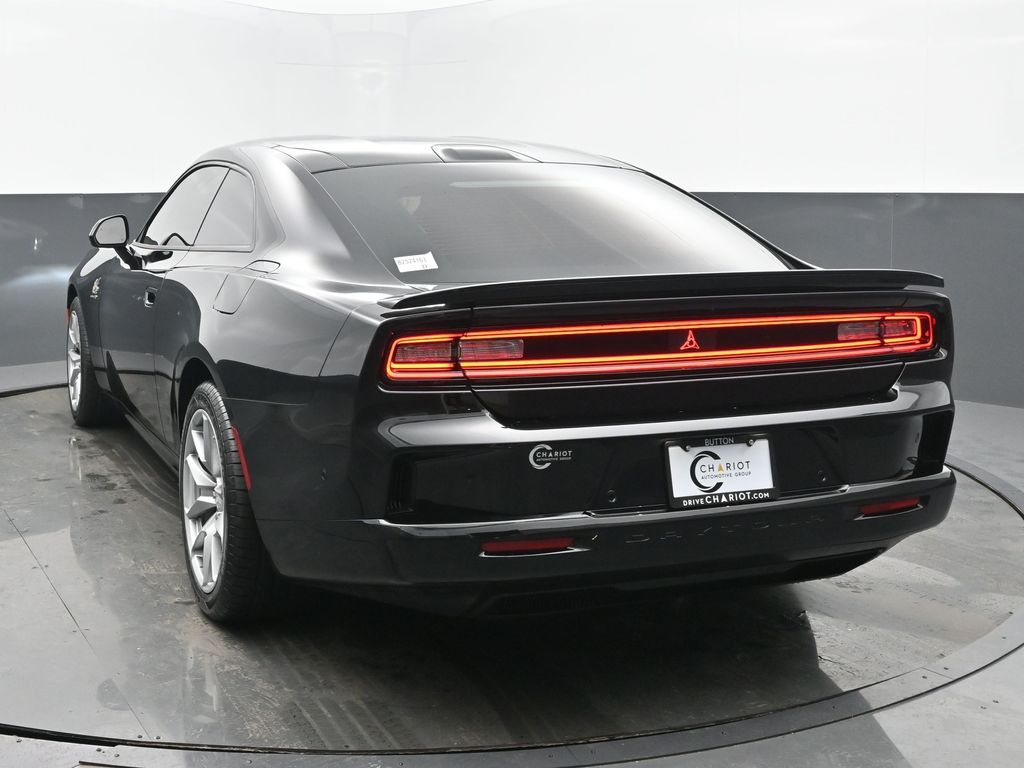 2025 Dodge Charger R/T Scat Pack photo 4