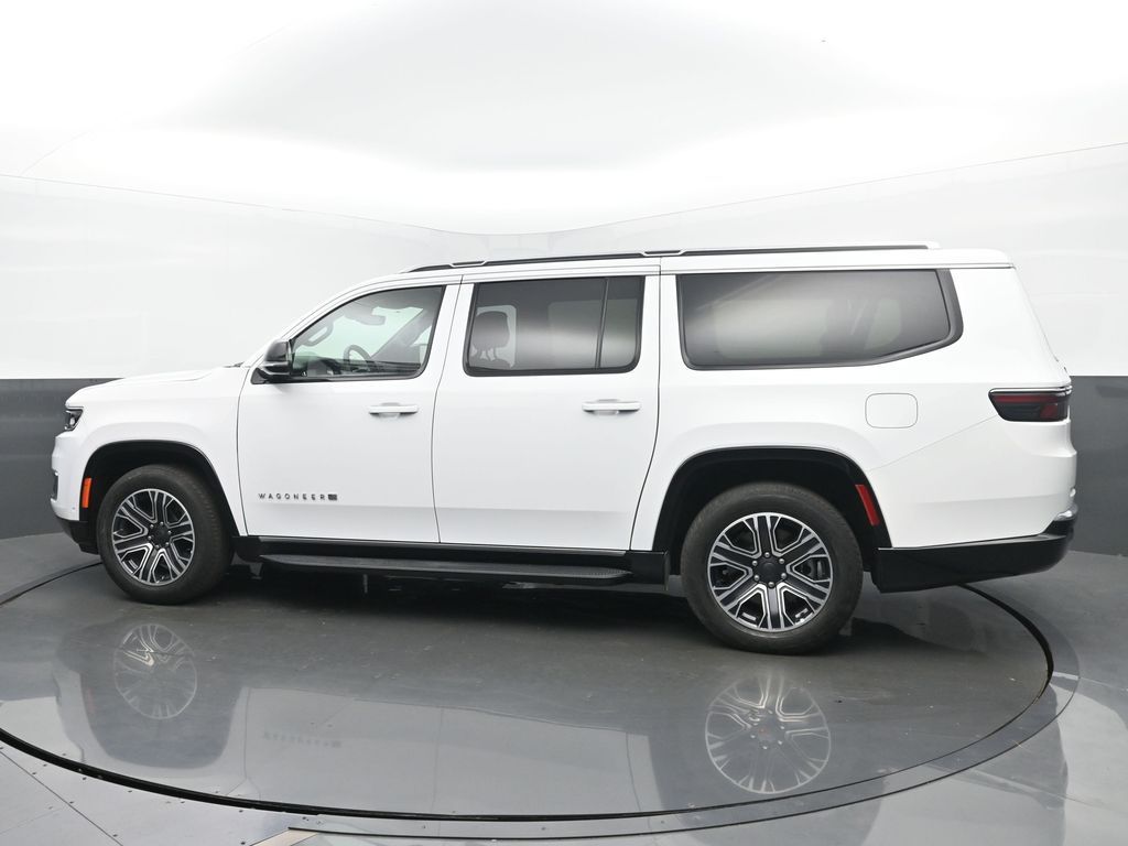 2024 Jeep Wagoneer L Series II photo 3