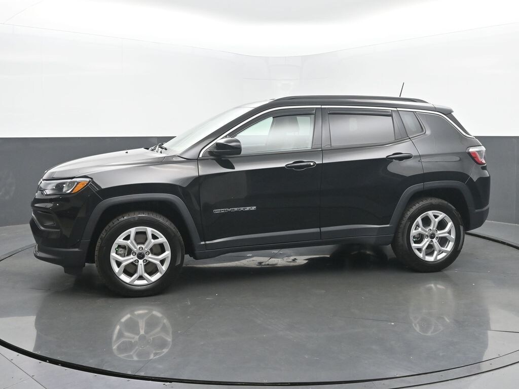 Used 2025 Jeep Compass Latitude SUV