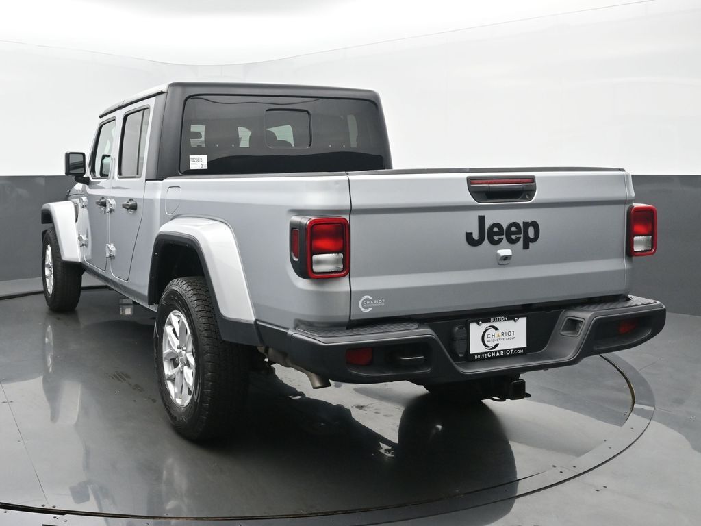 2023 Jeep Gladiator Sport photo 4