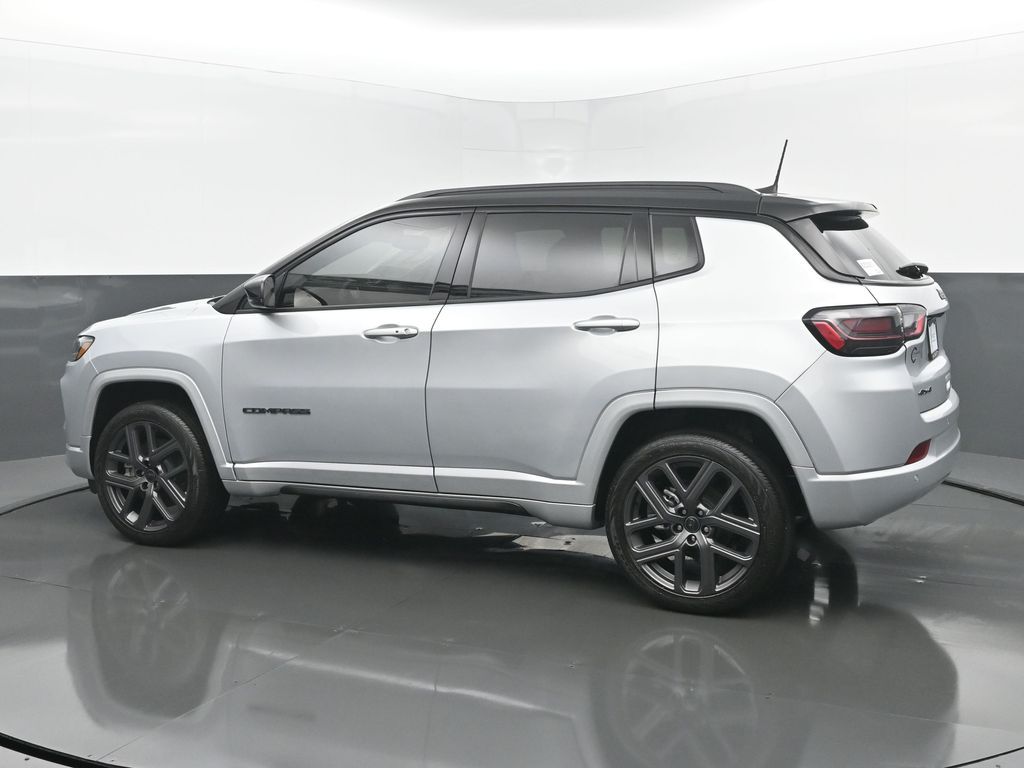 2025 Jeep Compass Limited photo 3