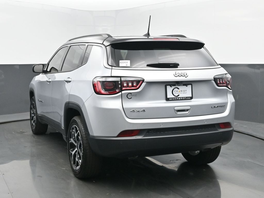 2025 Jeep Compass Limited photo 4