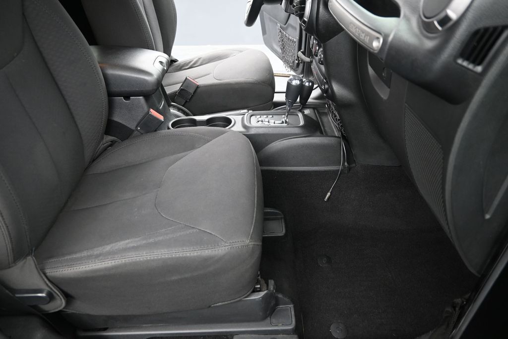 2015 Jeep Wrangler Sport - Photo 17