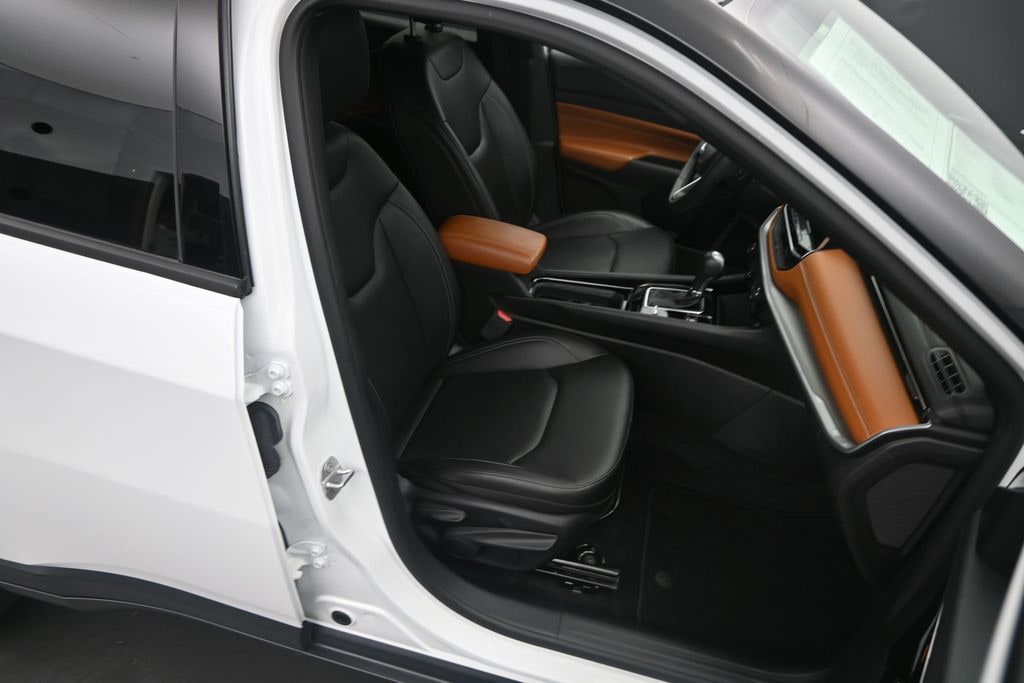 Used 2025 Jeep Compass Limited SUV