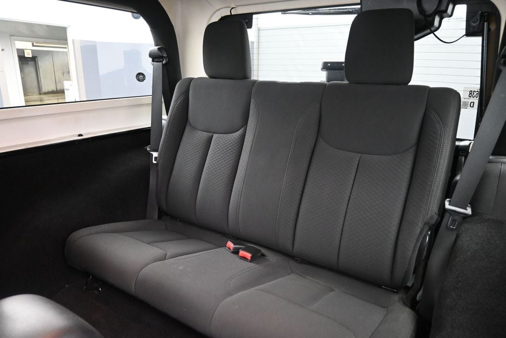 2015 Jeep Wrangler Sport - Photo 13