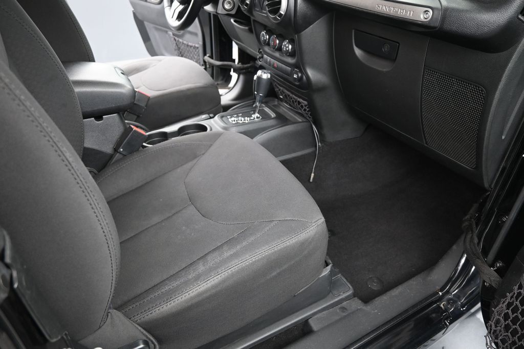 2015 Jeep Wrangler Sport - Photo 16