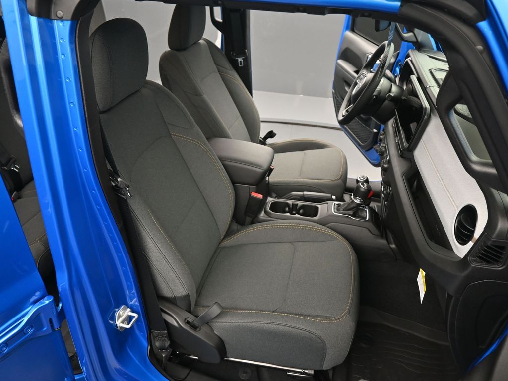 2025 Jeep Wrangler 4-Door Sport S - Photo 19