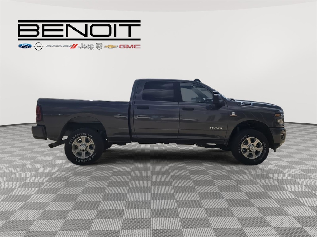 New 2026 Ram 2500 BIG HORN CREW CAB 4X4 6'4 BOX Pickup