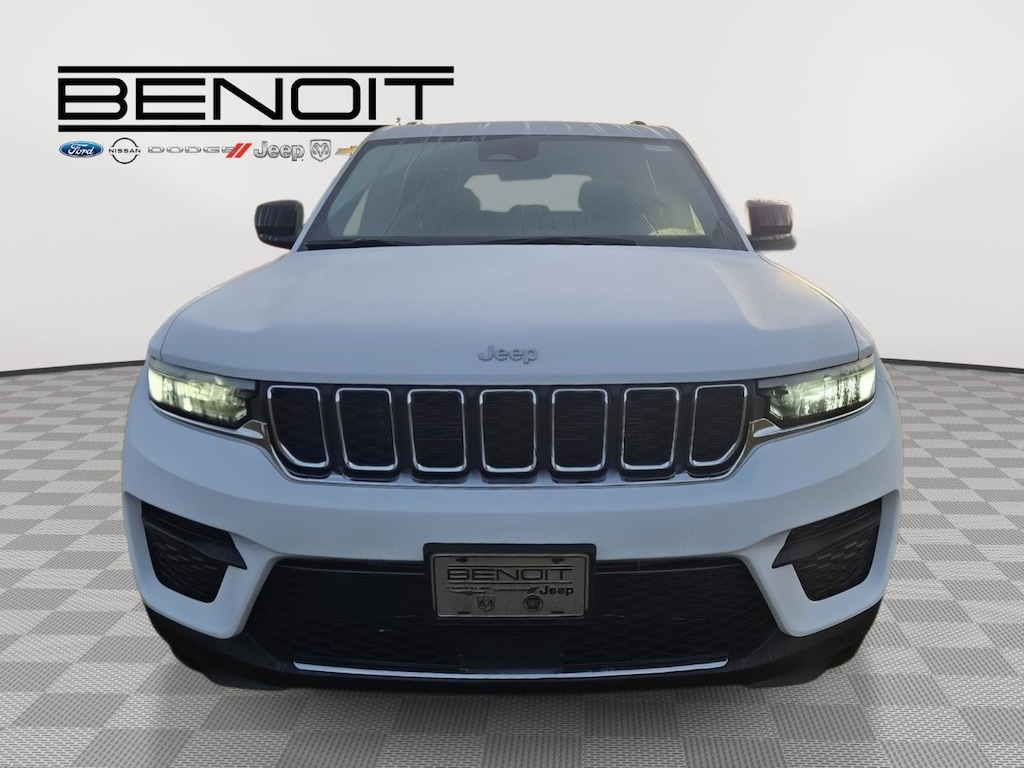 New 2025 Jeep Grand Cherokee LAREDO X 4X2 Sport Utility