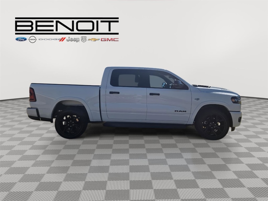 New 2026 Ram 1500 LARAMIE CREW CAB 4X4 5'7 BOX Pickup