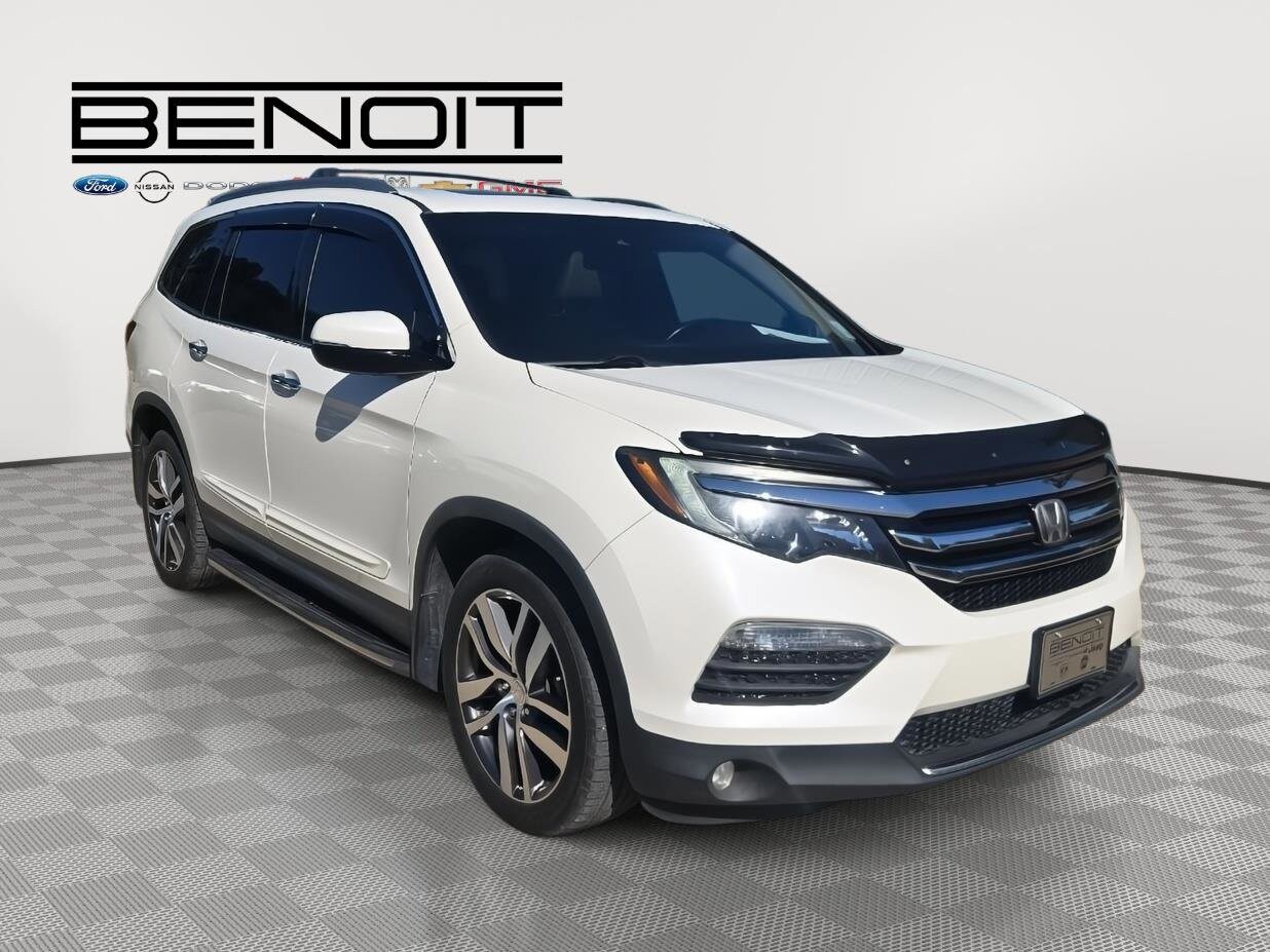 2018 Honda Pilot Elite photo 2