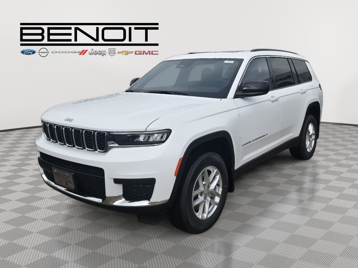 2025 Jeep Grand Cherokee L Laredo's photo