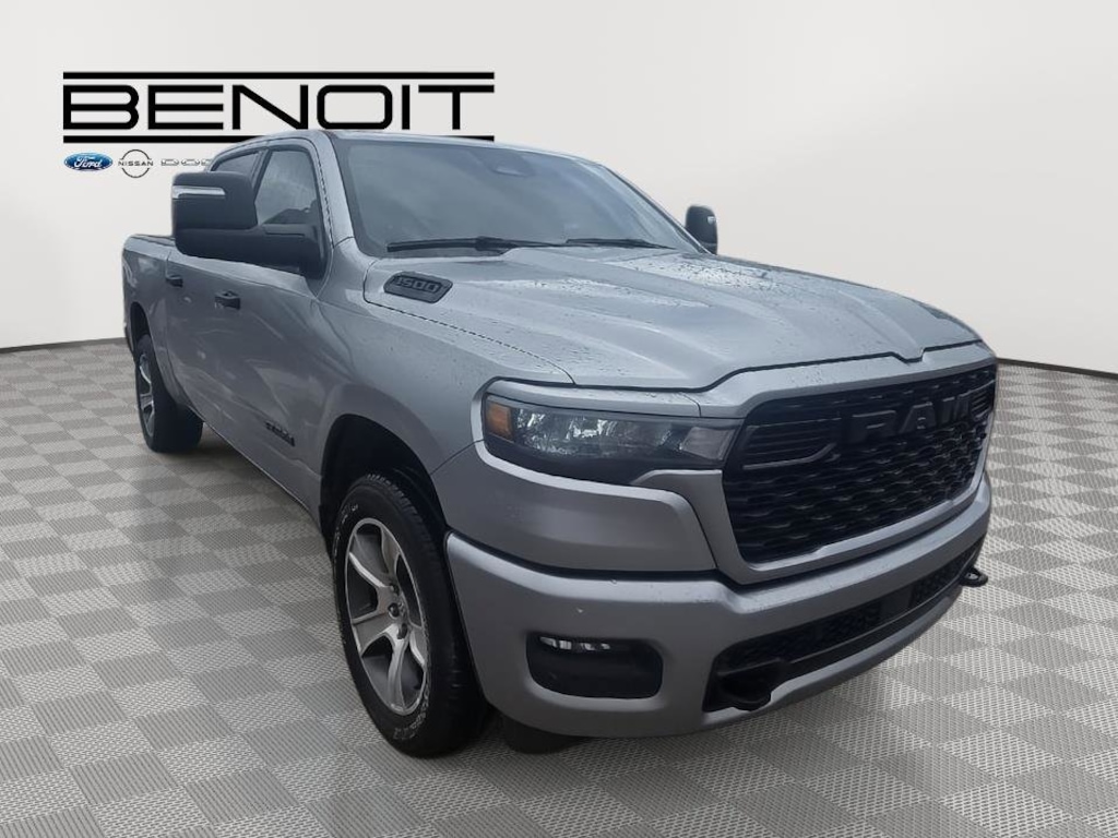 New 2025 Ram 1500 TRADESMAN CREW CAB 4X4 5'7 BOX Pickup