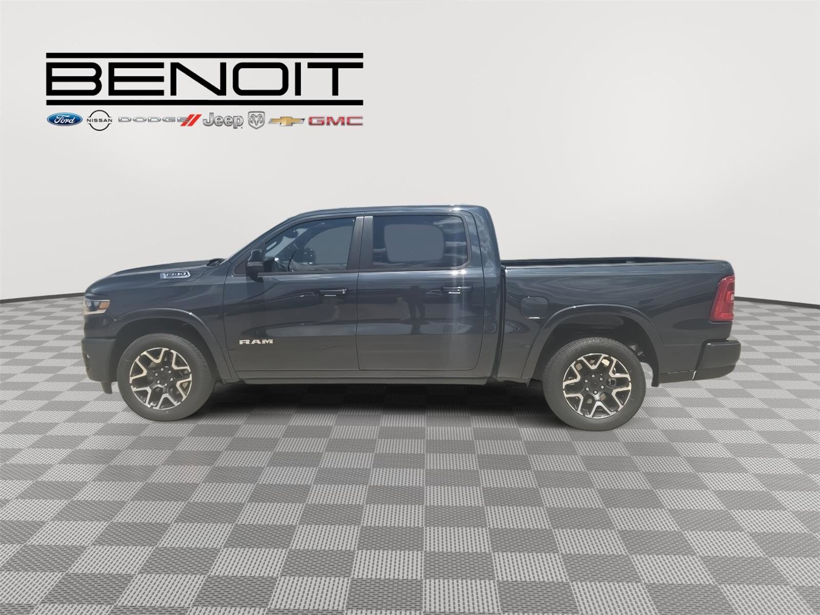 2026 RAM 1500 Laramie - Photo 8