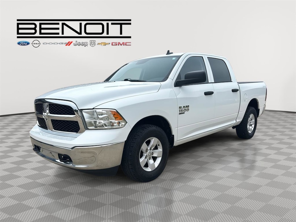 Used 2022 Ram 1500 Classic SLT SLT 4x4 Crew Cab 57 Box