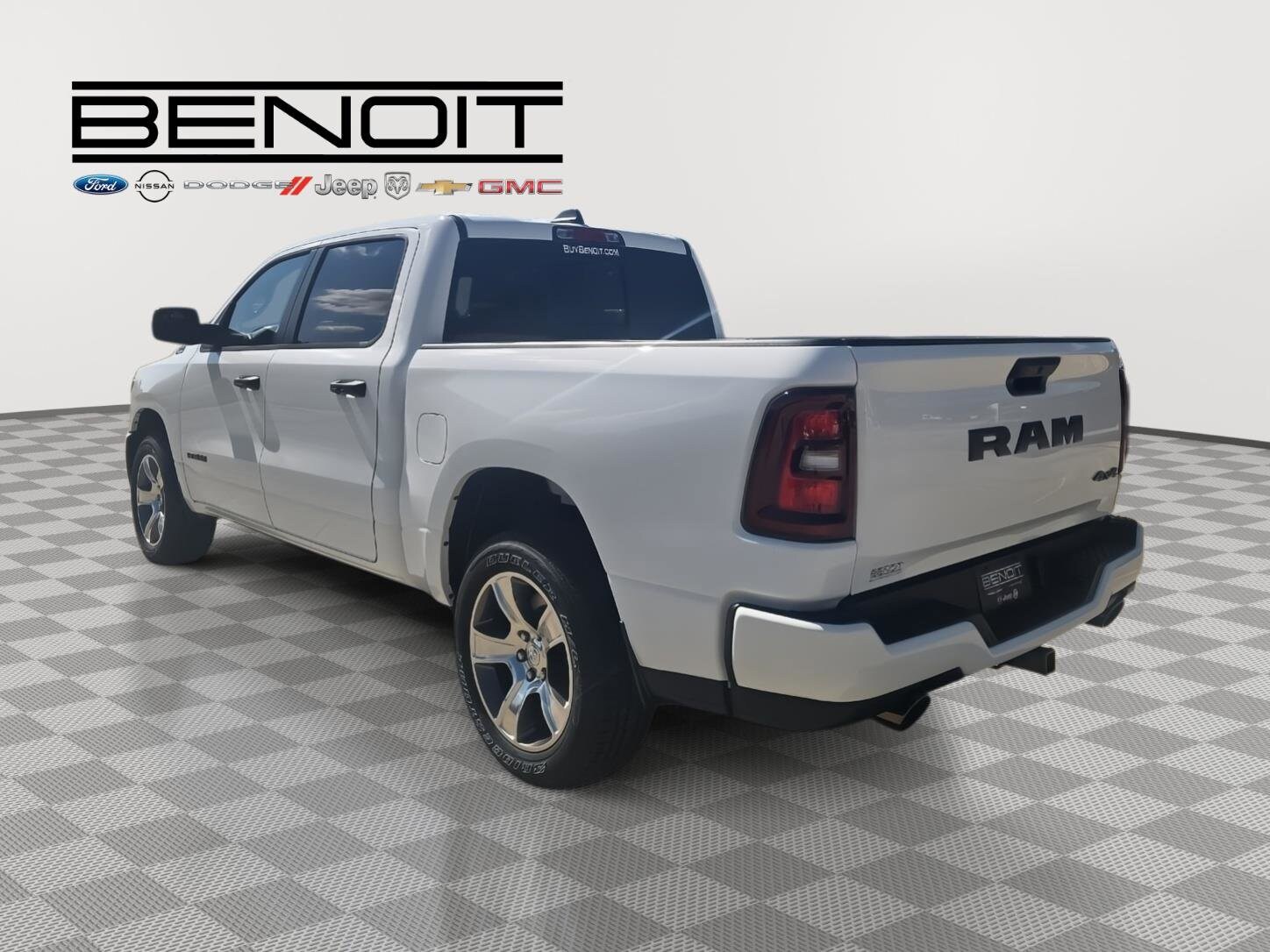 2026 RAM 1500 Express - Photo 7