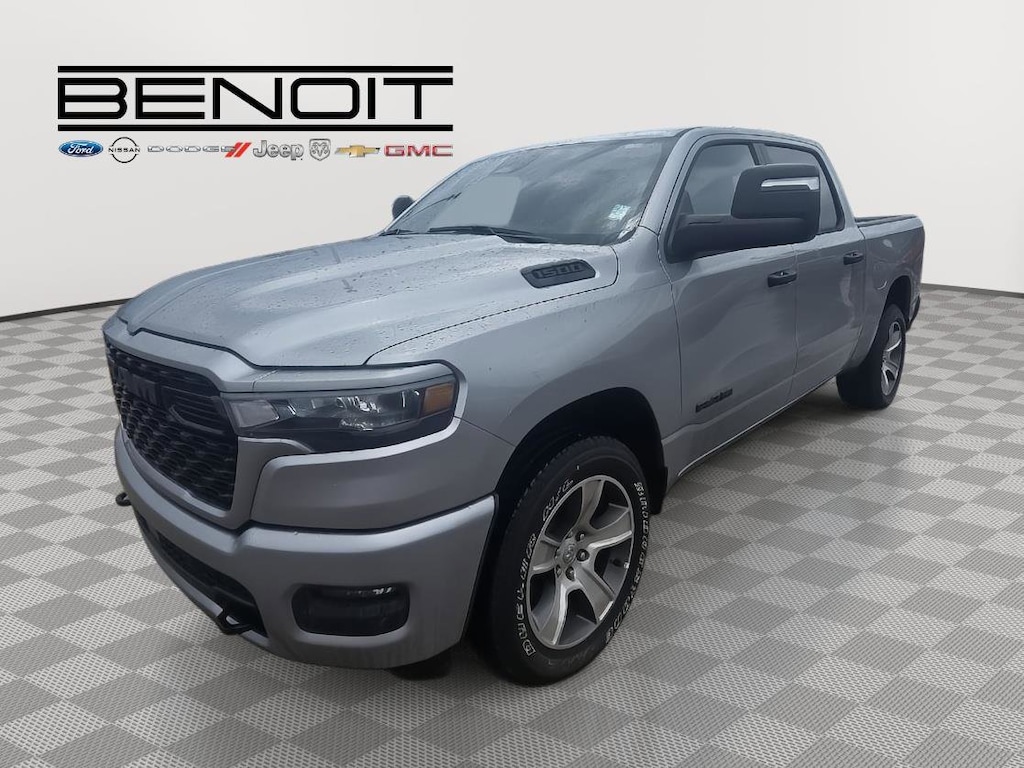 New 2025 Ram 1500 TRADESMAN CREW CAB 4X4 5'7 BOX Pickup