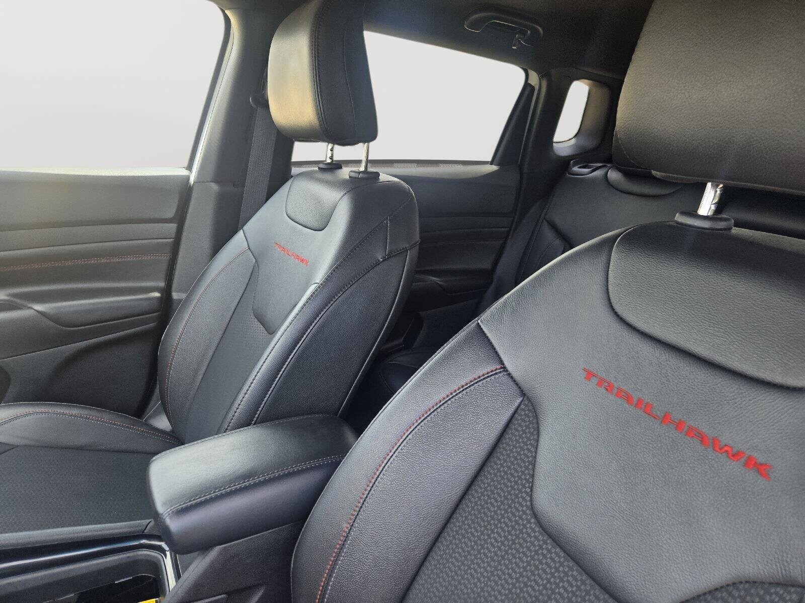 2025 Jeep Compass Trailhawk - Photo 10