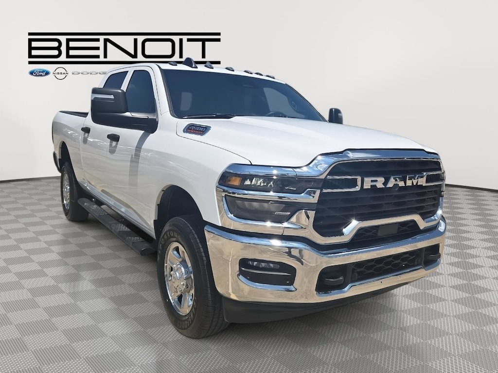New 2026 Ram 2500 TRADESMAN CREW CAB 4X4 6'4 BOX Pickup