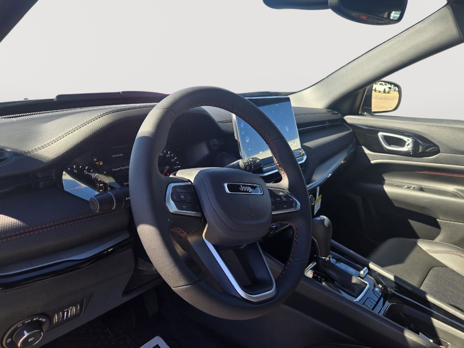 2026 Jeep Compass Trailhawk - Photo 10