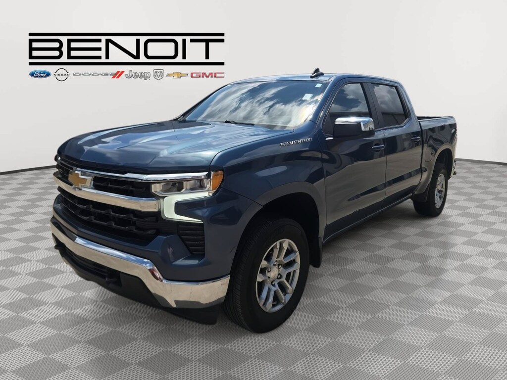 Used 2024 Chevrolet Silverado 1500 LT 4WD Crew Cab 147 LT w/1LT