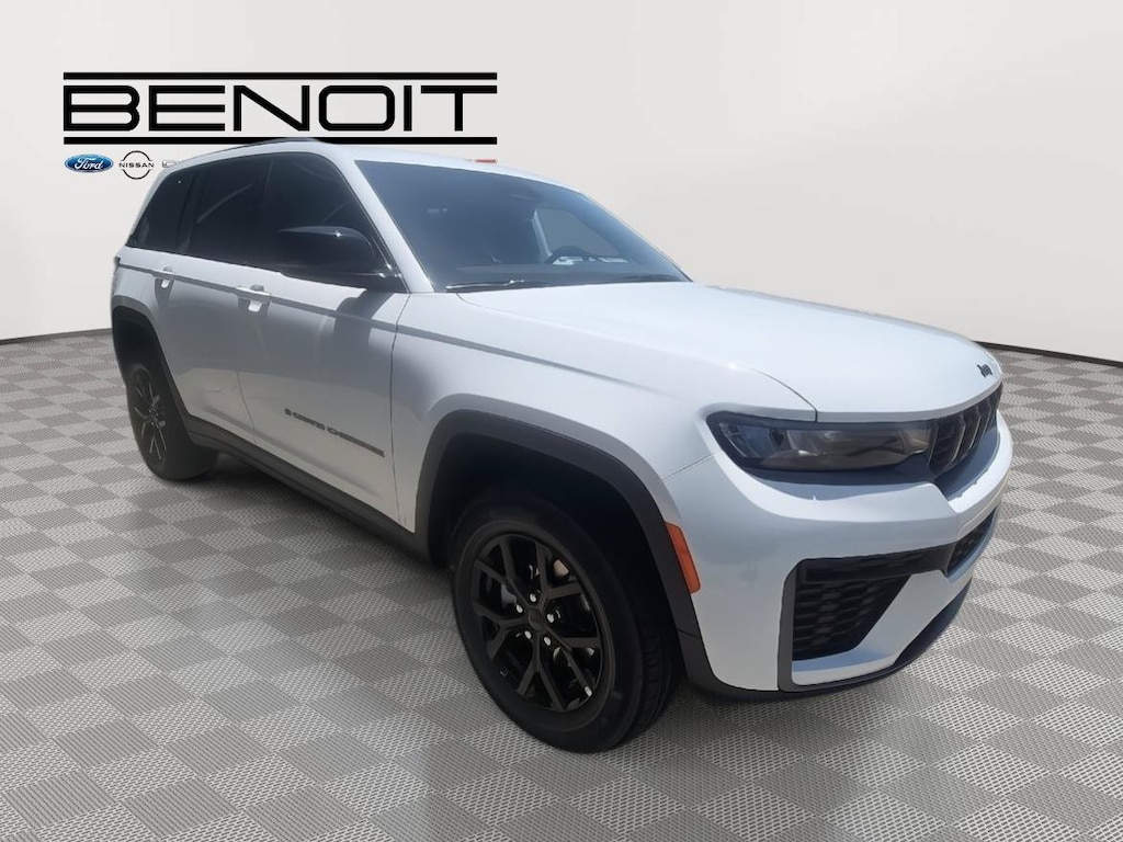 New 2026 Jeep Grand Cherokee LAREDO ALTITUDE 4X4 Sport Utility