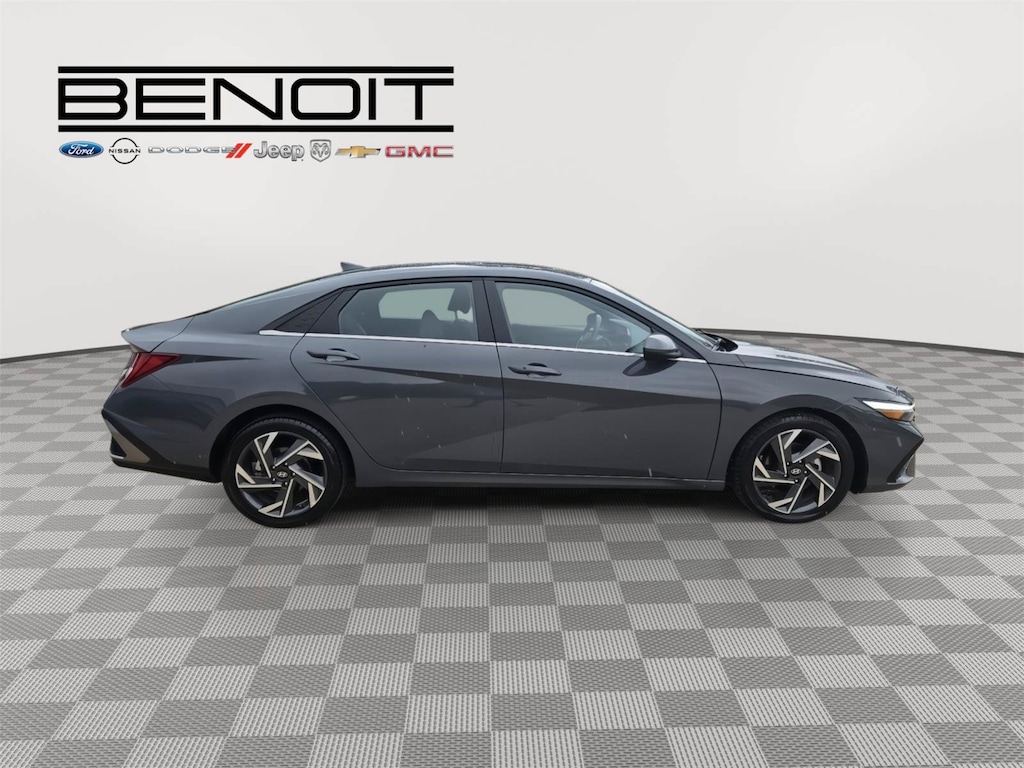 Used 2025 Hyundai Elantra SEL Convenience SEL Convenience IVT