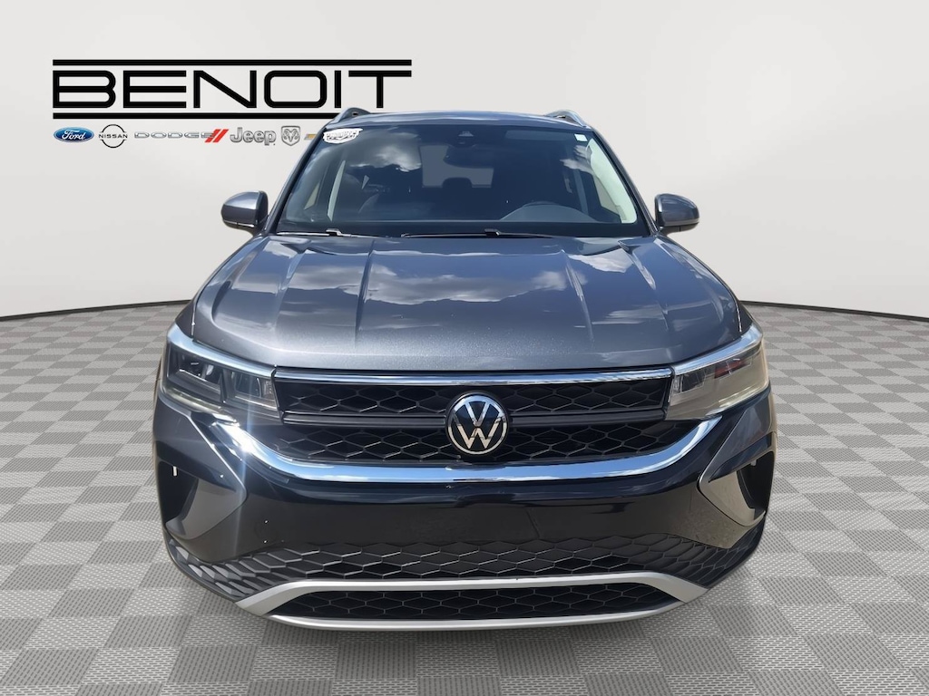 Used 2024 Volkswagen Taos SE SE FWD