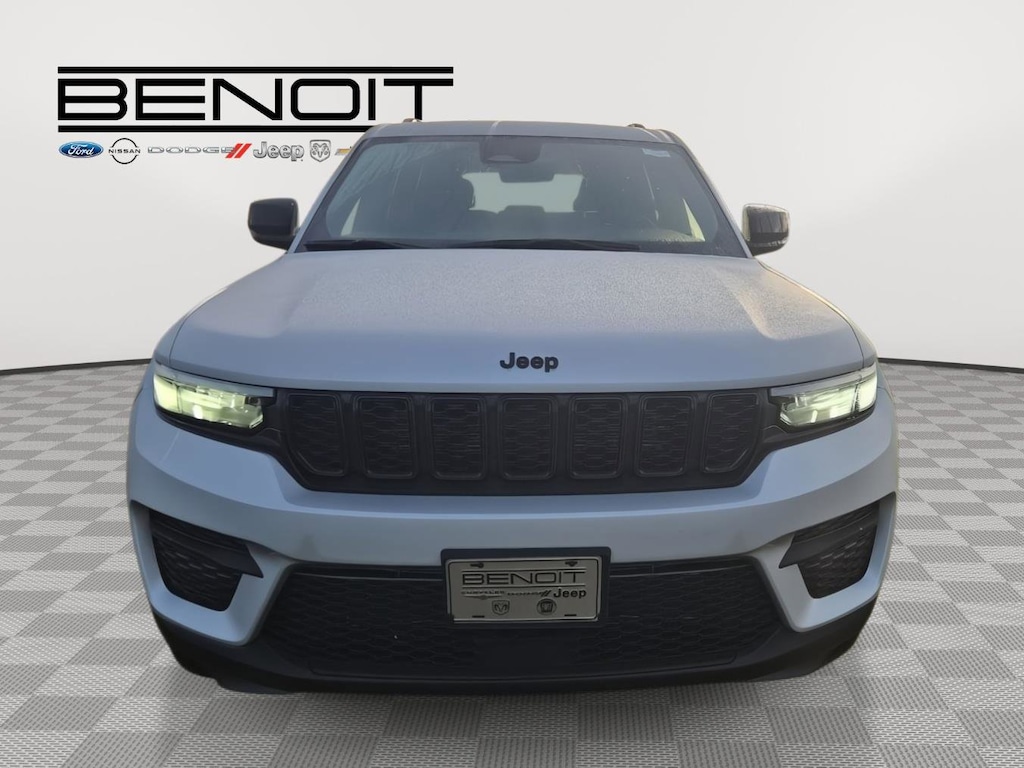 New 2025 Jeep Grand Cherokee ALTITUDE 4X2 Sport Utility