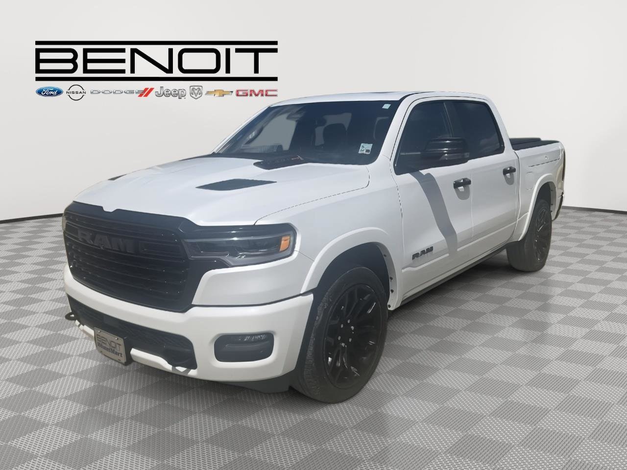 2025 RAM 1500 Limited 4x4 Crew Cab 5'7's photo