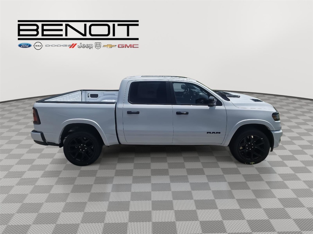 New 2026 Ram 1500 LARAMIE CREW CAB 4X4 5'7 BOX Pickup