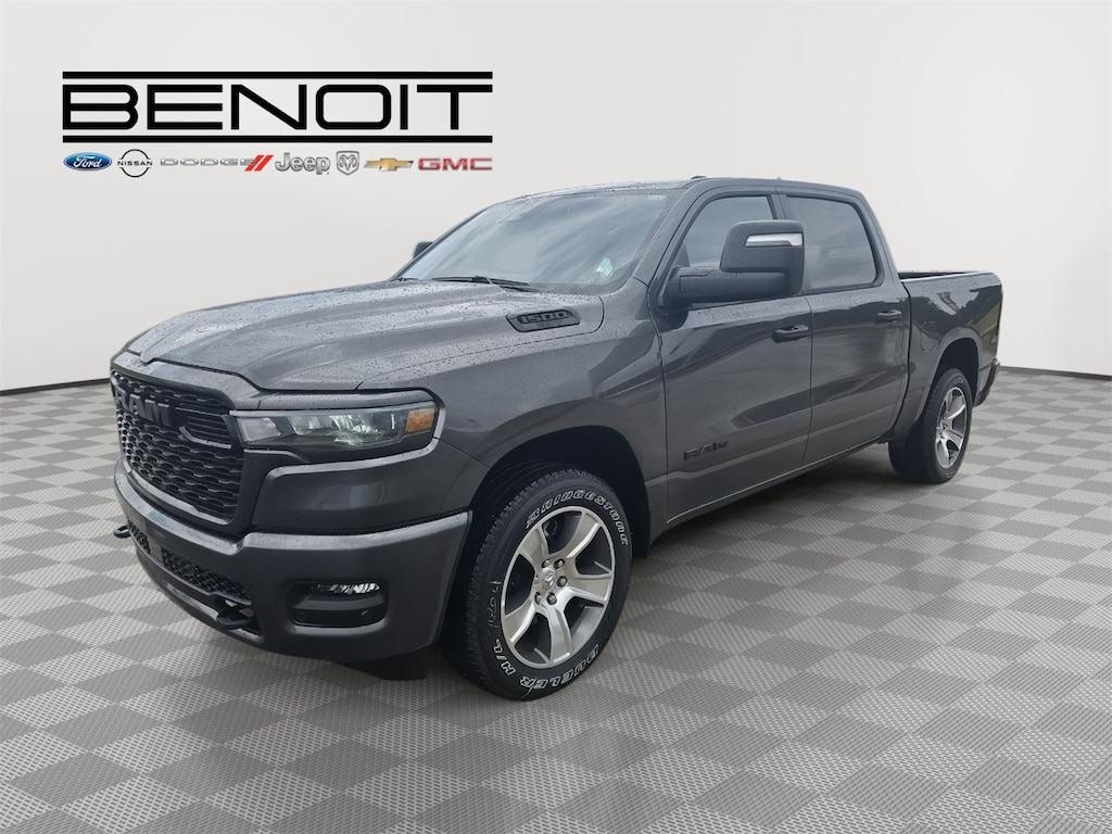 New 2025 Ram 1500 TRADESMAN CREW CAB 4X4 5'7 BOX Pickup