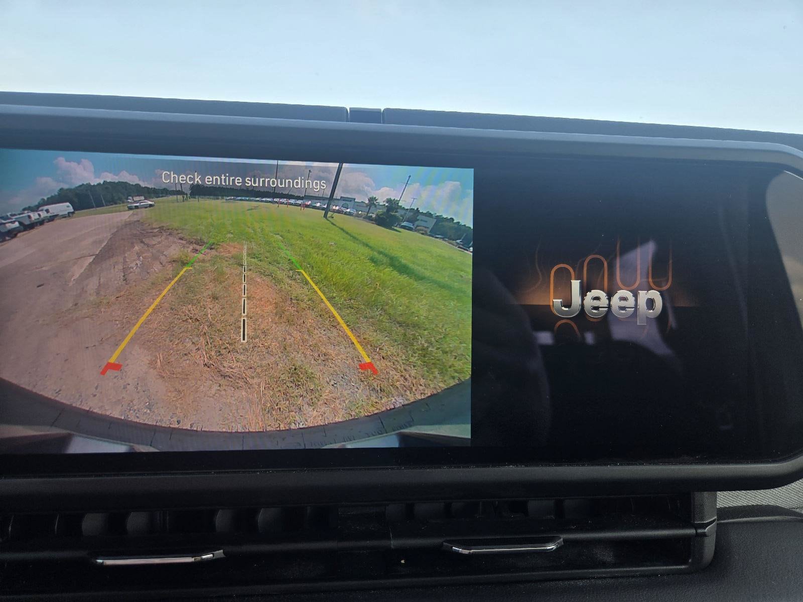 2025 Jeep Wrangler 4-Door Sahara - Photo 16