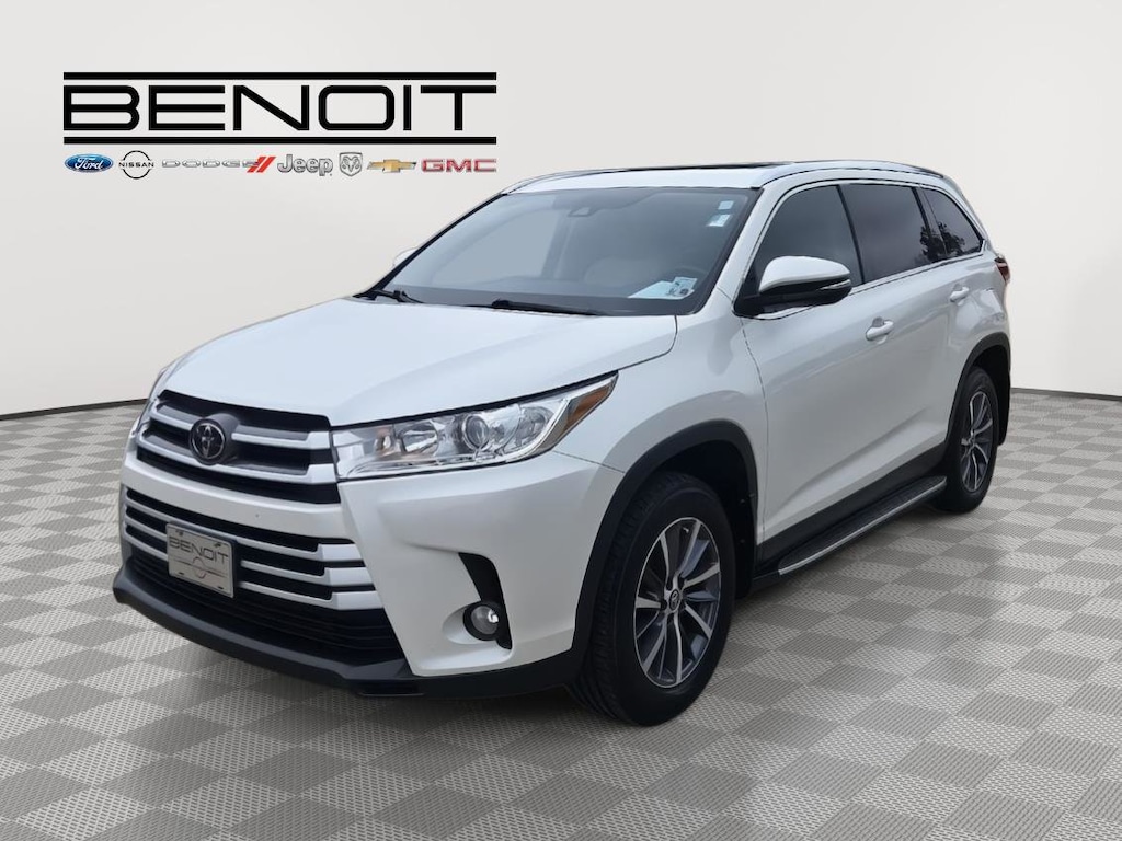 Used 2019 Toyota Highlander XLE XLE V6 FWD