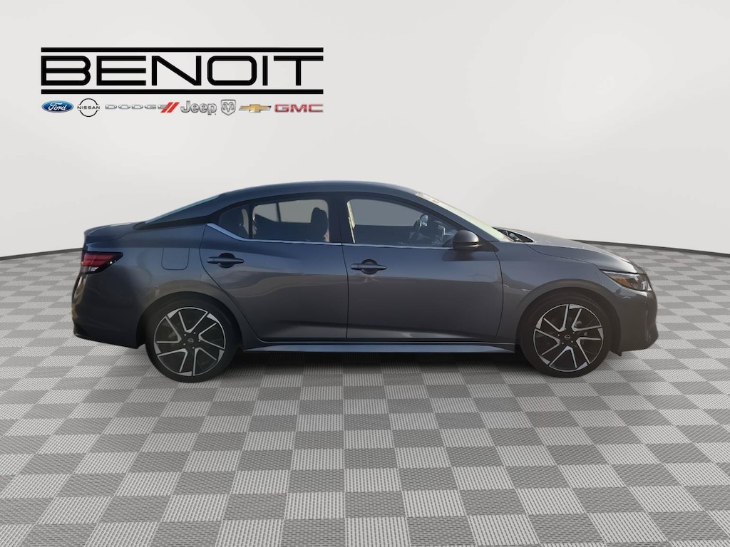Used 2025 Nissan Sentra SR SR CVT