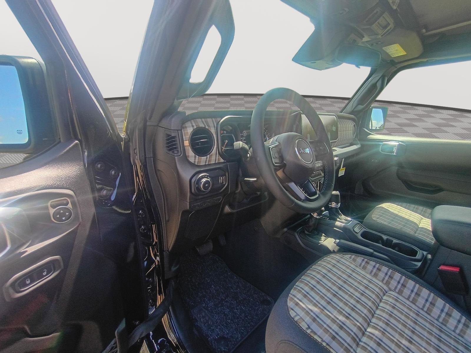 2026 Jeep Wrangler 4-Door 85th Anniversary Edition - Photo 10