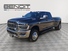 2026 Ram 3500 TRADESMAN CREW CAB 4X4 8' BOX Pickup