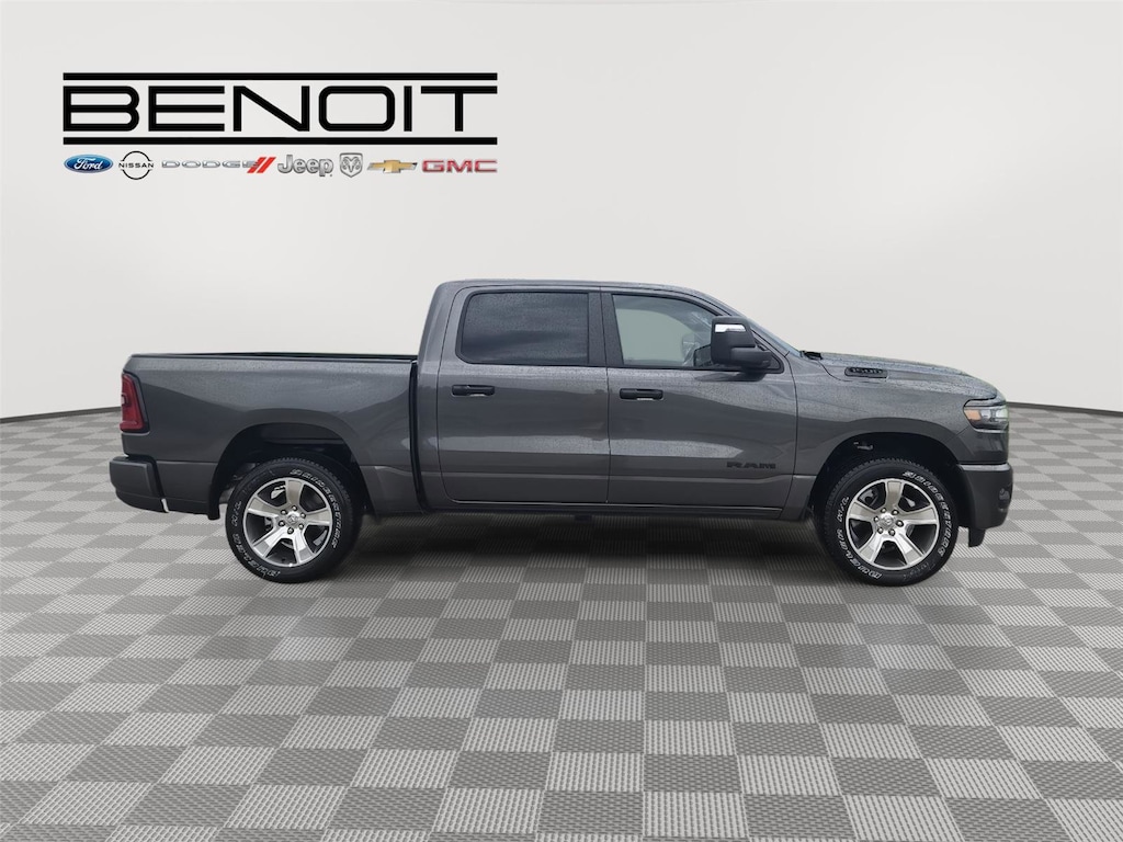 New 2025 Ram 1500 TRADESMAN CREW CAB 4X4 5'7 BOX Pickup