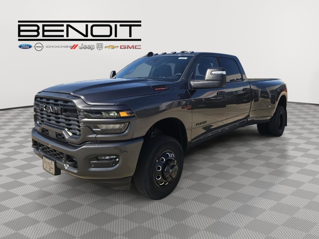 New 2026 Ram 3500 BIG HORN CREW CAB 4X4 8' BOX Pickup