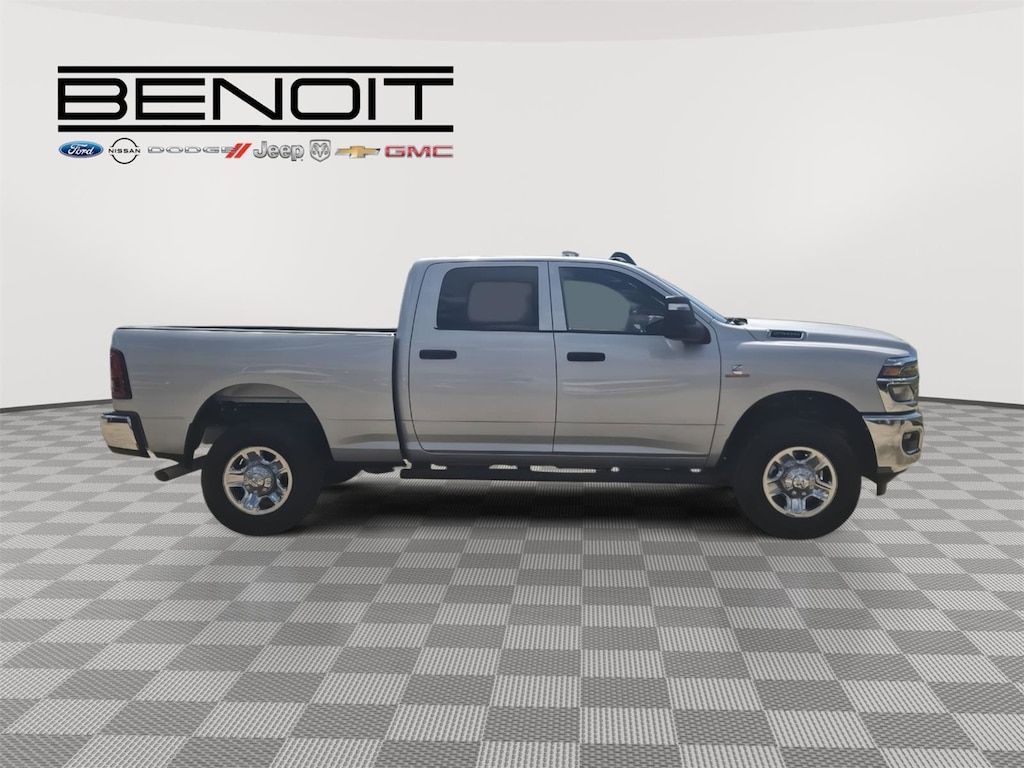 New 2026 Ram 2500 TRADESMAN CREW CAB 4X4 6'4 BOX Pickup