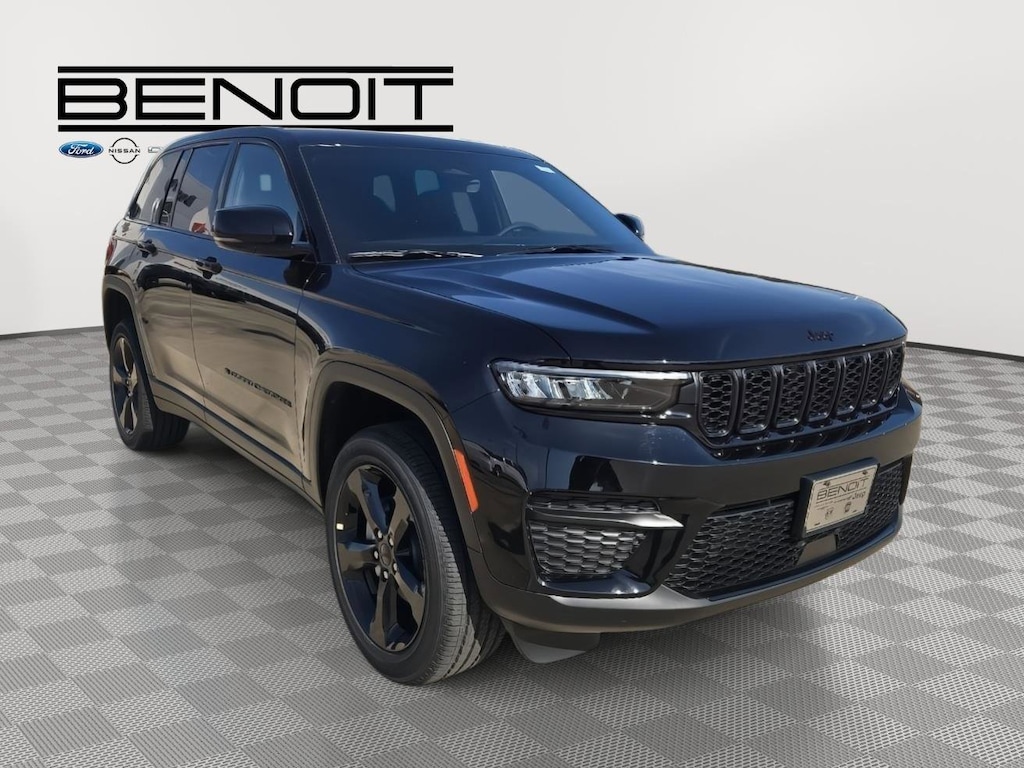New 2025 Jeep Grand Cherokee ALTITUDE 4X2 Sport Utility