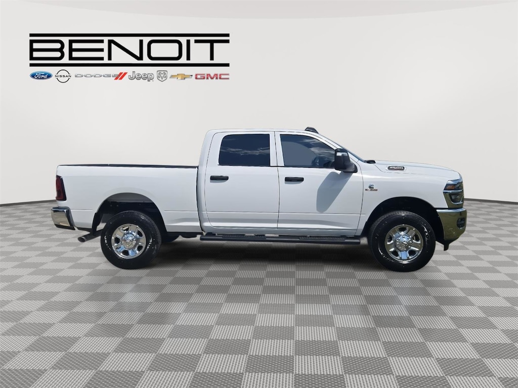 New 2026 Ram 2500 TRADESMAN CREW CAB 4X4 6'4 BOX Pickup