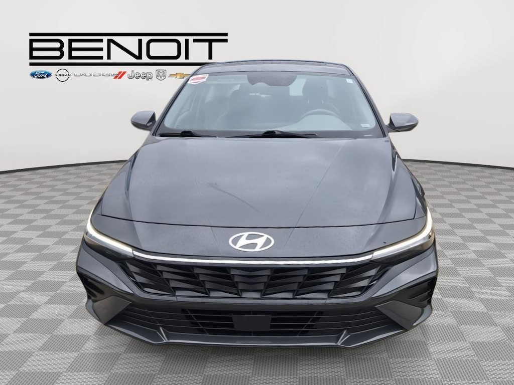 Used 2025 Hyundai Elantra SEL Convenience SEL Convenience IVT